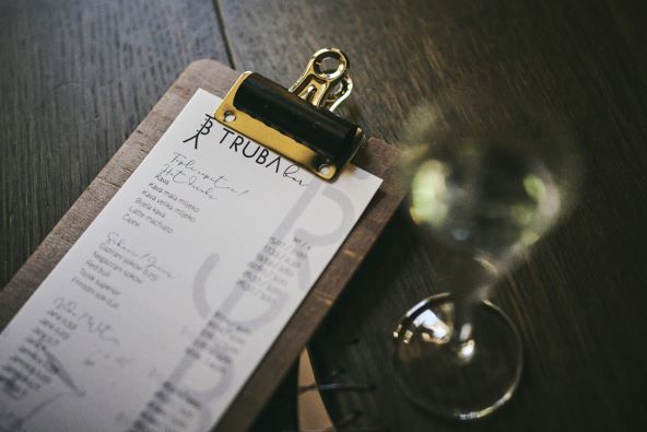 U Grožnjan otvoreno novo cool mjesto Truba Jazz & Wine Bar