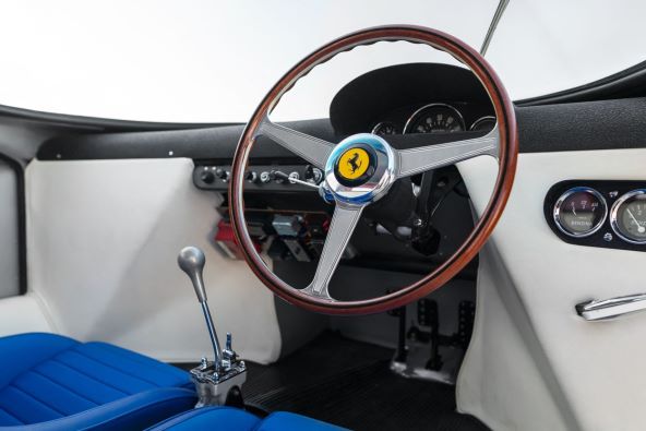 Kultni model automobila 1964 Ferrari 250 LM ide na aukciju