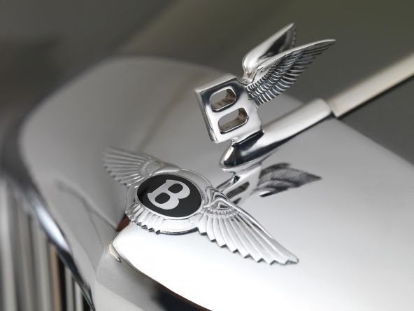 Automobil Bentley S1 Continental fotografa Helmuta Newtona prodaja