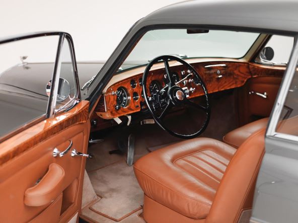Automobil Bentley S1 Continental fotografa Helmuta Newtona prodaja