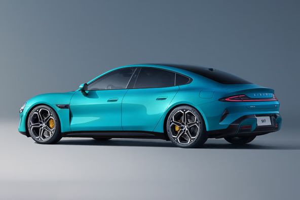 Novi elekrični automobil Xiaomi SU7