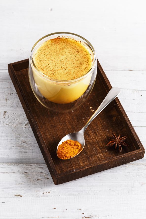 Recepti za matcha latte, kurkuma latte i chai latte
