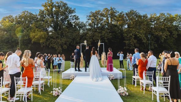 Wedding trendovi 2025.: Hit lokacije, dekoracije, hrana i zabavni sadržaji za vjenčanja