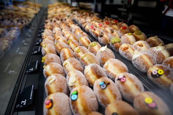 Pan-pek predstavlja Krafneraj