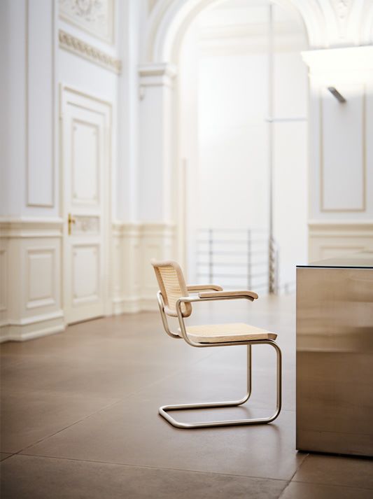 Slavna Thonet stolica u novom dizajnu