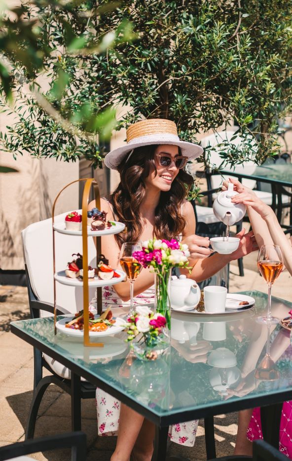 Popodnevni čaj nadahnut Orient Expressom u hotelu Esplanade