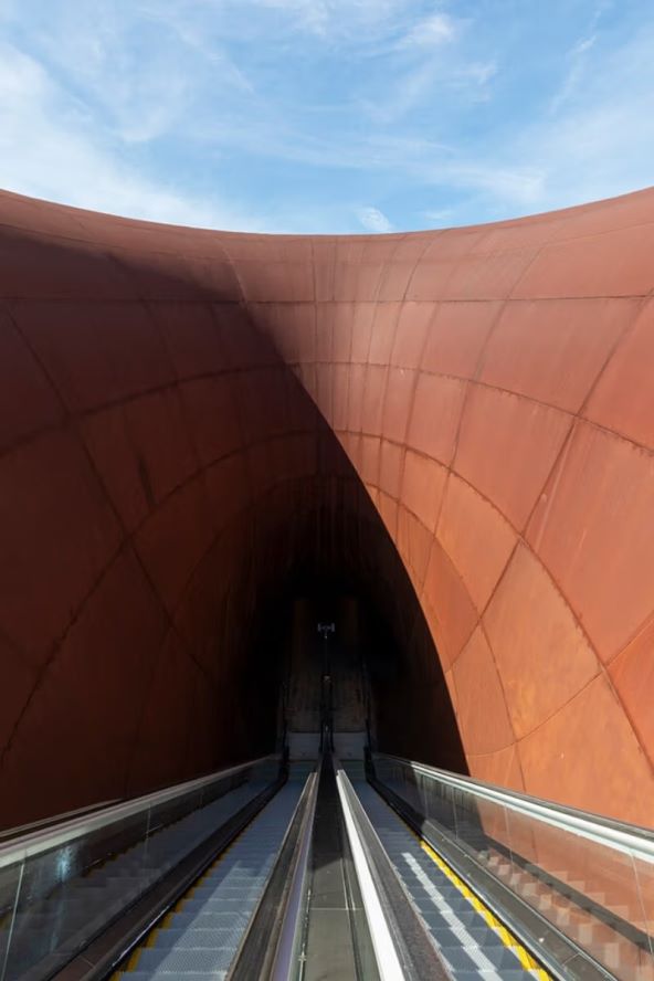 Nova metro stanica u Napulju koju je dizajnirao Anish Kapoor oduzima dah