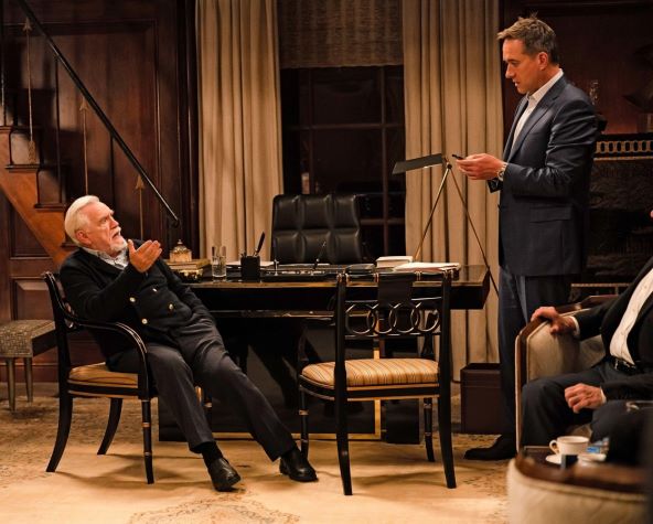 Aukcija predmeta iz HBO serije Succession