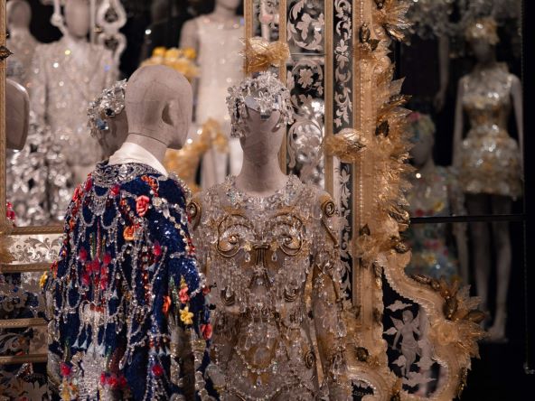 U Milanu je otvorena spektakularna izložba modne kuće Dolce Gabbana