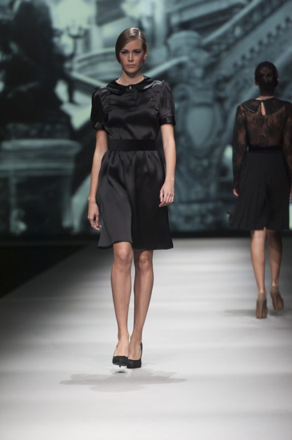 Dizajnerica Monika Sablić na svojoj reviji pokazala trudnički trbuščić