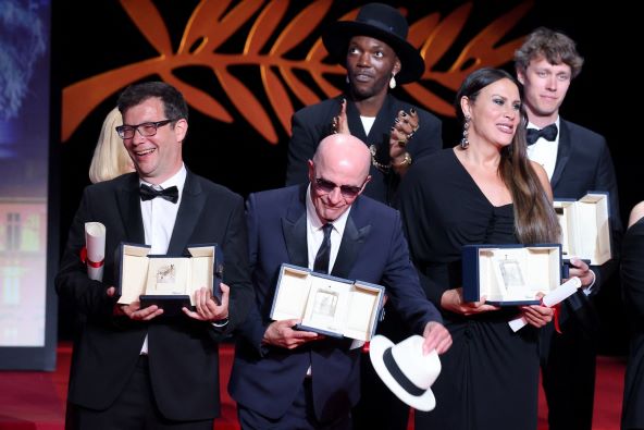 U Cannesu hrvatski film Čovjek koji nije mogao šutjeti Nebojše Slijepčevića osvojio Zlatnu palmu