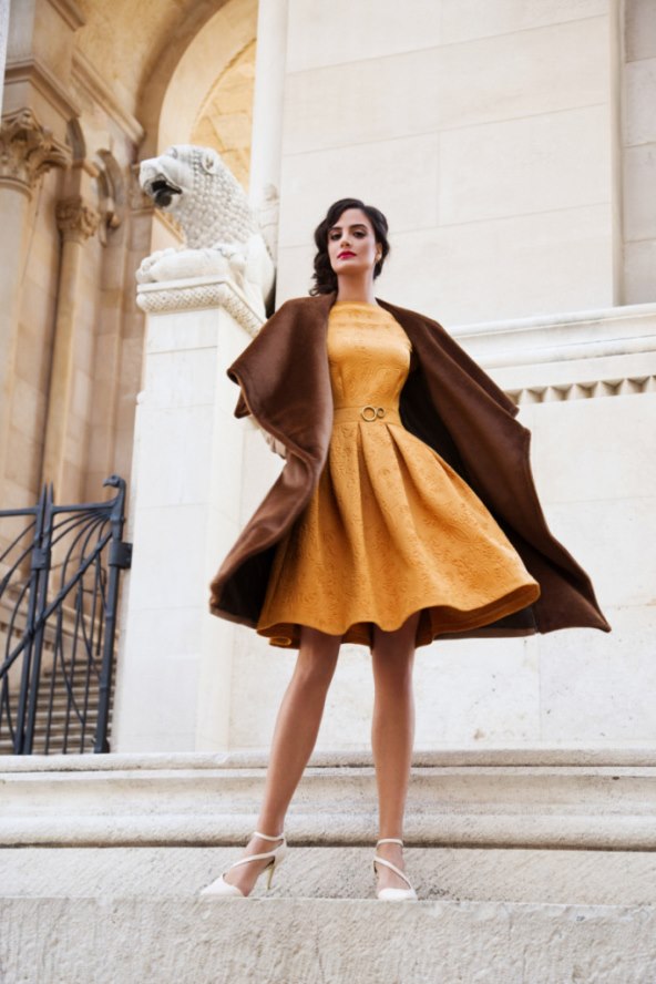 Trendi kaputi, suknje i sakoi za poslovne prilike