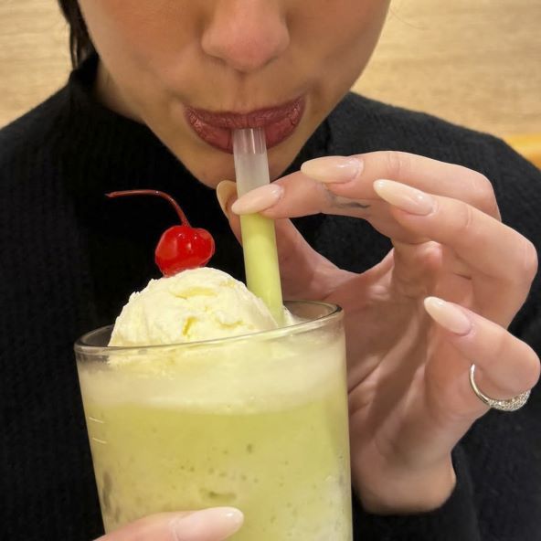 Dua Lipa i 5 savjeta za odlična druženja kod kuće