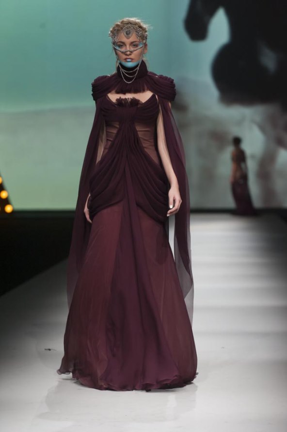 Orijentalna moda Matije Vuice oduševila poznate face u prvom redu 