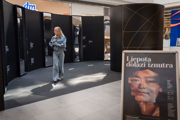 Instalacija u City Centeru one Split