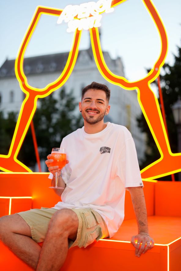 Aperol Turn On The Sunset pop up