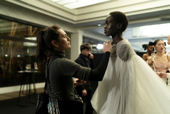 Angelina Jolie u novom filmu Couture