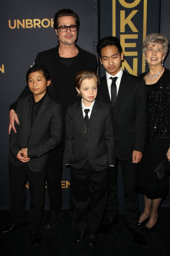 Mama Brada Pitta nazvala njegovu 'bivšu', smatra da mu samo ona može pomoći