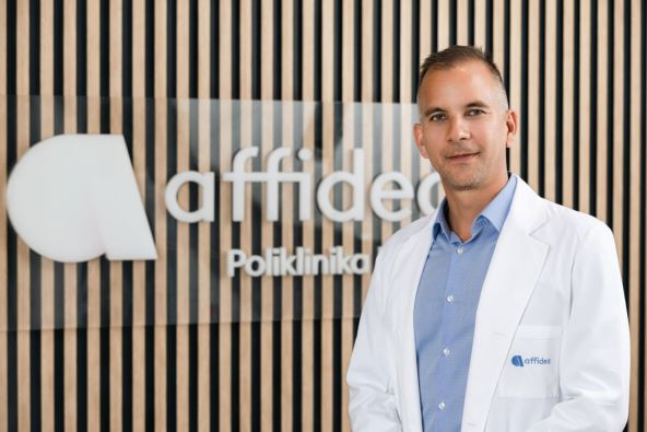 Dr-Domagoj-Eljuga.jpg