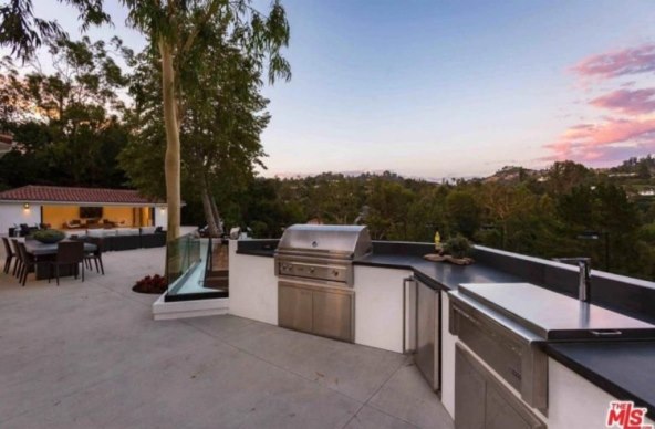 Novi dom Eve Longorije ima više kupaonica nego spavaćih soba