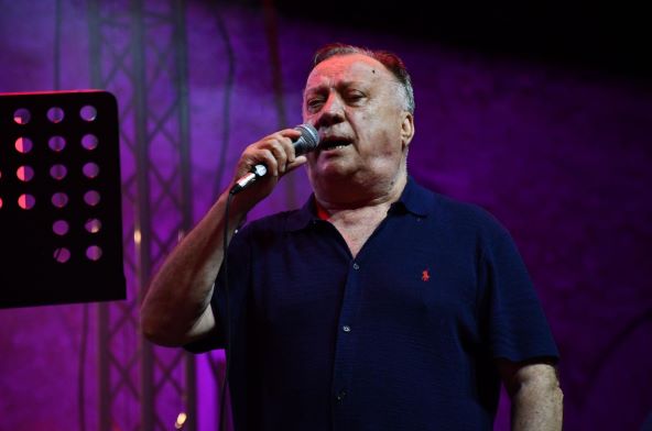 Halid Bešlić