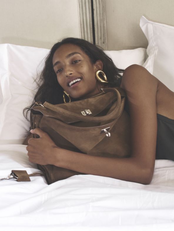 BALENCIAGA-FIRST-CAMPAIGN-BY-PIERPAOLO-PICCIOLI-GLOBAL-IMAGE-4.jpg