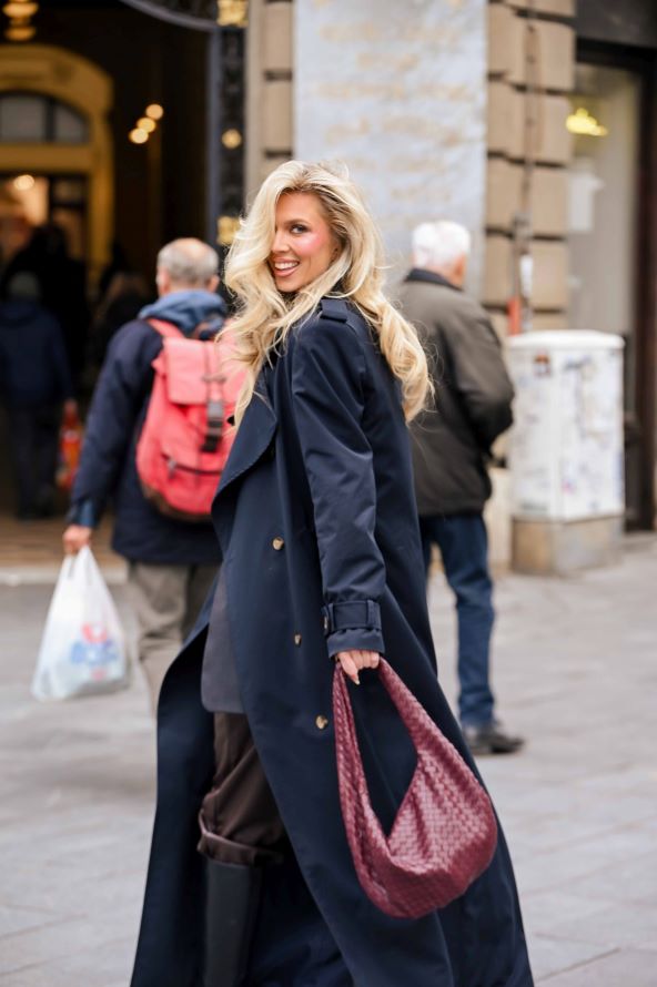 Ana Vuglač, Street style