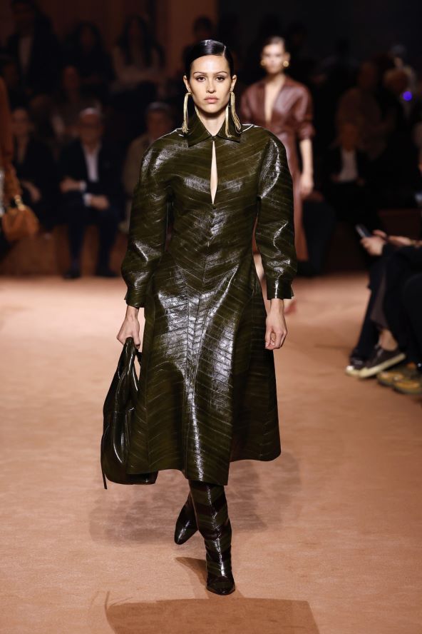 Kožna haljina Fendi AW25