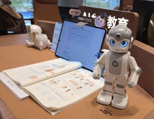 Honor Alpha Flagship Shenzhen (13).jpg