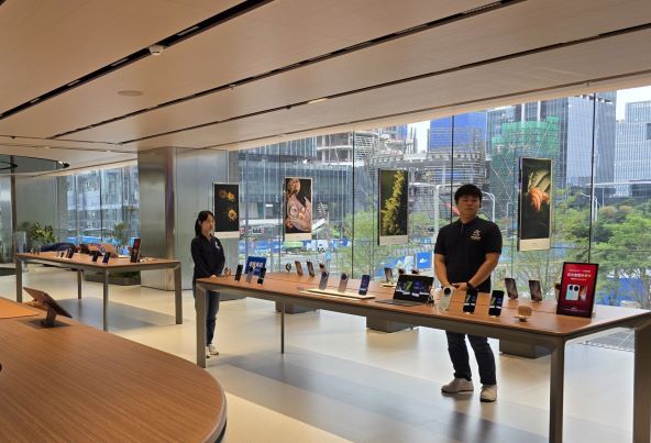 Honor Alpha Flagship Shenzhen (15).jpg