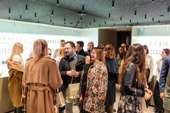 TOP NICHE  - 124.jpg