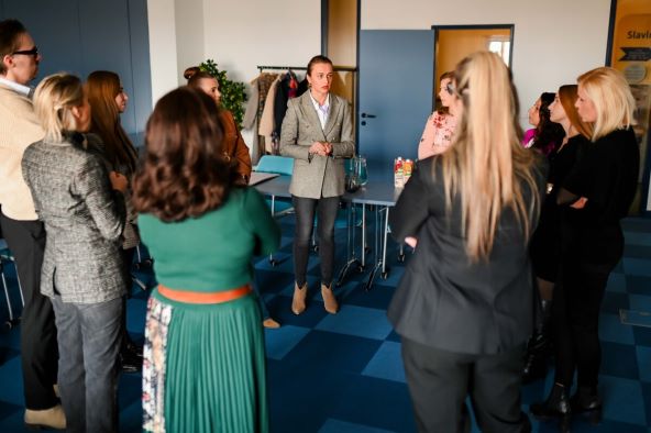 PINK Life X DM X Story_RG (20).jpg