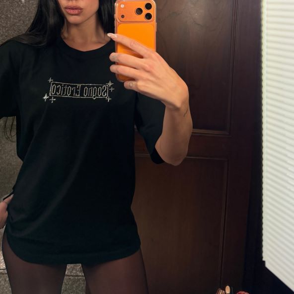 Dua Lipa nokti