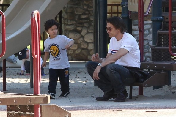 MED MEDENI U PIDŽAMICI Glumica napokon pokazala sinčića