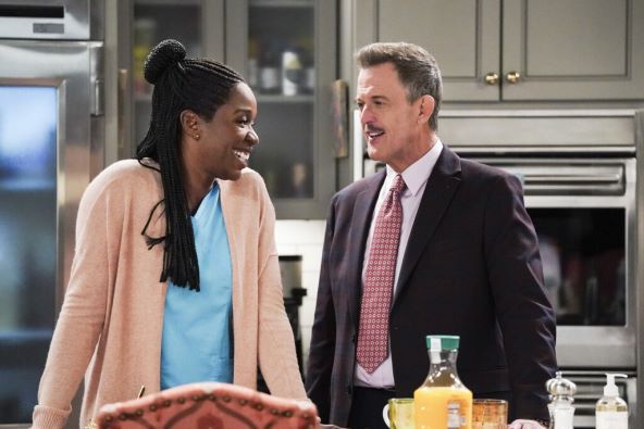 Billy Gardell, Folake Olowofoyeku