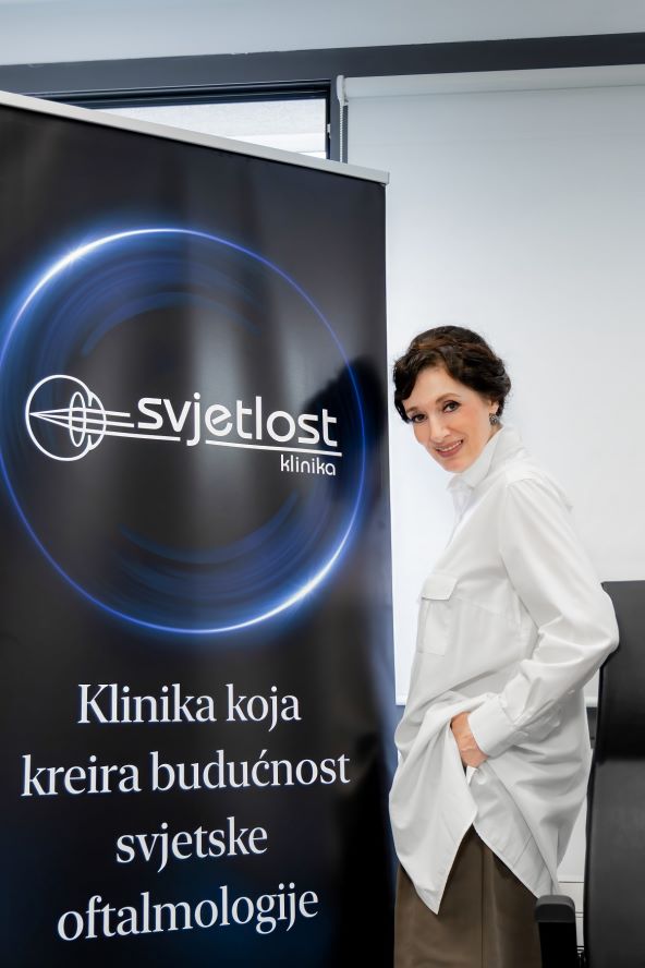 Doris Dragović u Klinici Svjetlost Split.jpg