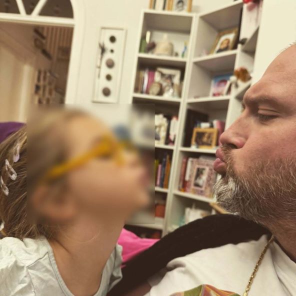 Edin Mehmedović s kćeri