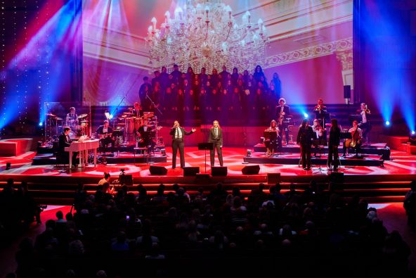 Božićni koncert Ivane i Marije Husar 2.jpg