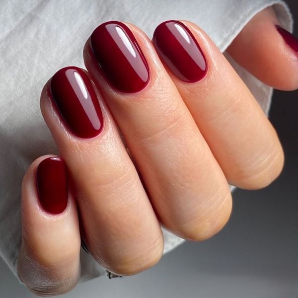 Zimska manikura u crvenom (4).jpg
