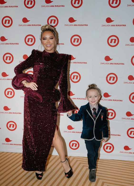 Maja Šuput Bloom Tatarinov