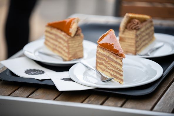 Apetitlih Doboš torta