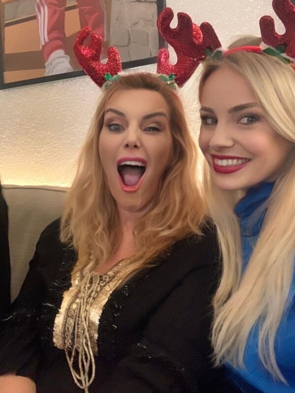 Tončica Čeljuska s kćeri