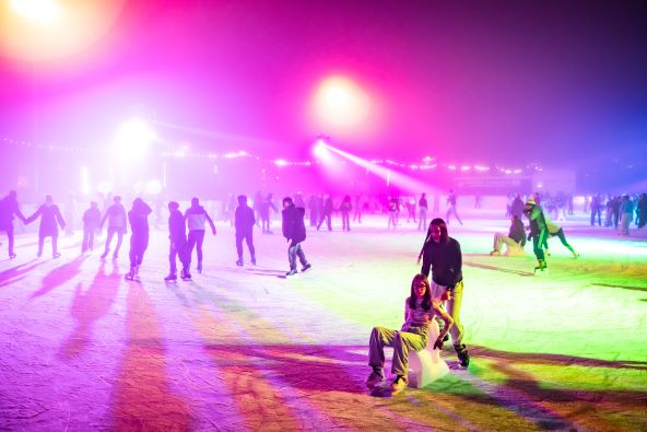 10_Advent na klizalištu_Karlovac (1).jpg