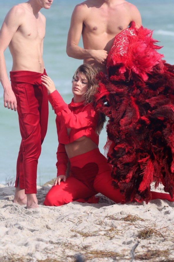 Mamini geni: Cindyin sin na snimanju (samo za odrasle)