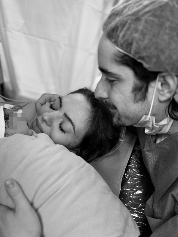 Igor Drvnkar s partnericom Norom i kćerkicom Lirom