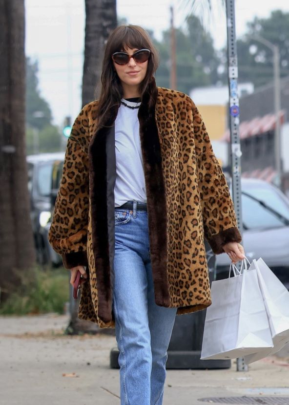 Dakota Johnson bunda