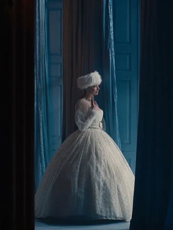 Orkanski visovi film kostimi