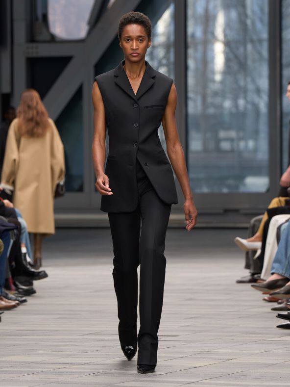 Calvin Klein Collection Fall 2026 by Veronica Leoni.