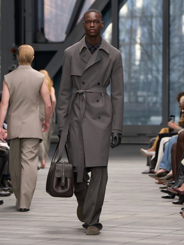 Calvin Klein Collection Fall 2026 by Veronica Leoni.