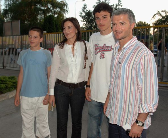 Joško Jeličić sa suprugom i sinovima